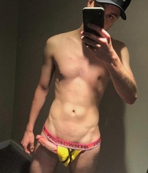 boy tube be horny 60204940c1bdf.jpg