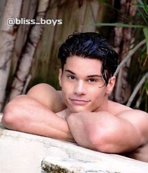 be sexy gay tube boys 602ecaa8851b3.jpg