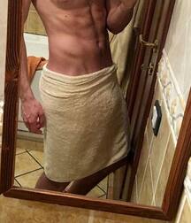 la folie des garçons twink tube 613b4f6e796f2.jpg