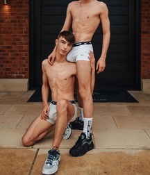 full of artistic boys gay porn 62077869bfd8a.jpg