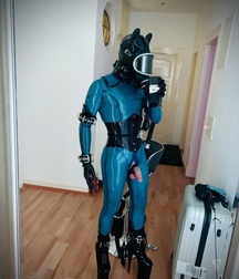 mask sexy 6211066180fb5.jpg