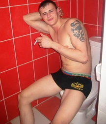 hommes twink guys straight boys porn 6220bfd18f912.jpg