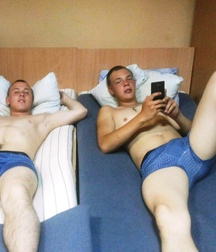 hommes twink guys straight boys porn 6220bfdadb16d.jpg