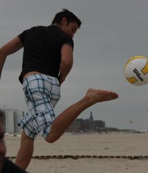 beach baloon twink tube fun 62272ebaa33d6.jpg