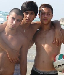 beach baloon twink tube fun 62272ec1b8f3f.jpg