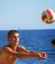 beach baloon twink tube fun 62272ee5d42c1.jpg