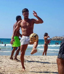 beach baloon twink tube fun 62272f15a6009.jpg