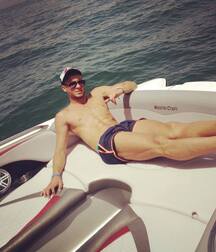 be friends! twink guy tube 624819bdae66b.jpg