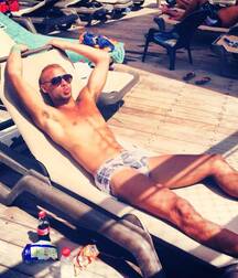 be friends! twink guy tube 624819c88797b.jpg
