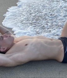 be friends! twink guy tube 624819e930ae4.jpg