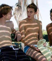 boys waiting for summer twink tube 62543eda1962f.jpg