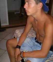 be nice friends twink tube teens 626e4fa115aa3.jpg