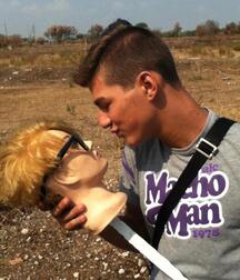 be nice friends twink tube teens 626e4fb72e214.jpg