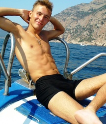 teens of Romania outdoors twink tube 626ee2776ccf4.jpg