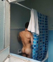 voyeur nude boys porn 627b693605cac.jpg