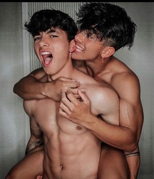 hommes salvages twink tube guys
