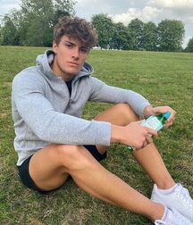 jeunes hommes twink cute active tube boys 62e6545e193ce.jpg