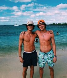 jeunes hommes twink cute active tube boys 62e6548c9833f.jpg