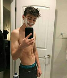 jeunes hommes twink cute active tube boys 62e65585e0529.jpg