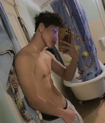 boys with jeans guys twink tube selfie flexing 62e7d007805e4.jpg