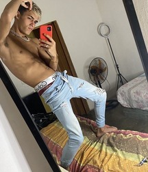 boys with jeans guys twink tube selfie flexing 62e7d02552c7f.jpg