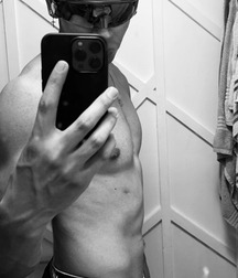boys with jeans guys twink tube selfie flexing 62e7d08f457a9.jpg