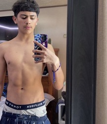 boys with jeans guys twink tube selfie flexing 62e7d153e0914.jpg