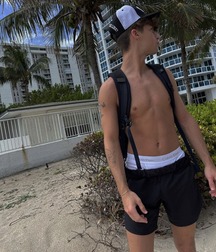 boys with jeans guys twink tube selfie flexing 62e7d26f053f7.jpg