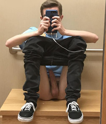 Horny Boys 5a35909cc8cfc.jpg