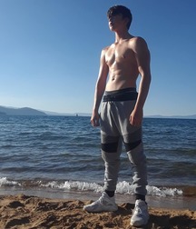 Toy Boys 1 5bb8e7f45aaea.jpg