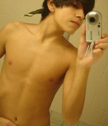 Selfie of hot Boys 2 5bc385711b56b.jpg