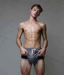 Toy Boys 4 5bcc98734c4c2.jpg