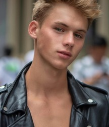 Toy Boys 4 5bcc9875eae95.jpg