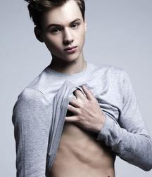 Toy Boys 4 5bcc9877401ca.jpg