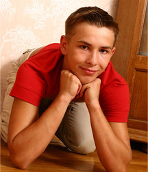 Toy Boys 4 5bcc98859c849.jpg