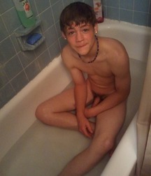 Hot Boys 59c2b2f6b3df8.jpg