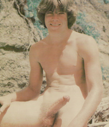 Retro Boys 1 5a464fac04bbd.jpg