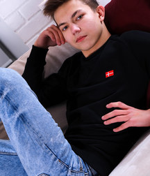 Trent Photoset 5c478f28ac3be.jpg