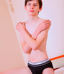 Derek First Session 5c49f4b84c1c7.jpg