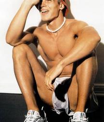 cute boys 5a8a235e7753f.jpg
