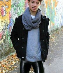 Leather Twink Tube Hard Boys 614ddeebe884d.jpg