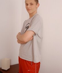 Raf -- Casual wear on bed. 61f34e4d86f0e.jpg
