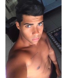 Luciano  5d5aba4ce600b.jpg