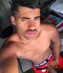 Luciano  5d5aba5ba0073.jpg