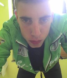 CUTE 19YO  5e87012622d5f.jpg