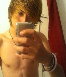 SEXY EMO BOY 5eb90d8f718c3.jpg