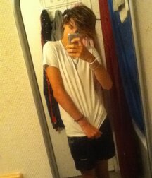 SEXY EMO BOY 5eb90db54e1d5.jpg