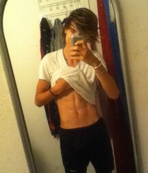 SEXY EMO BOY 5eb90dbd3182e.jpg