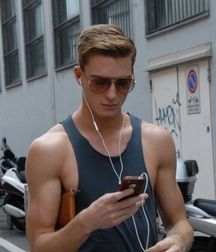 Hot Boys take a look 59d23d35a91b5.jpg