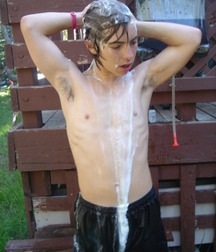 hairy armpits 59ee8a6b759e8.jpg